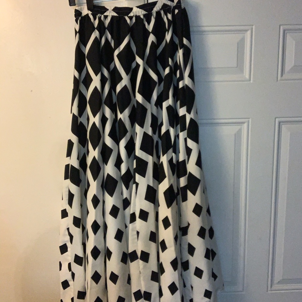 Black and White Diamond Skirt